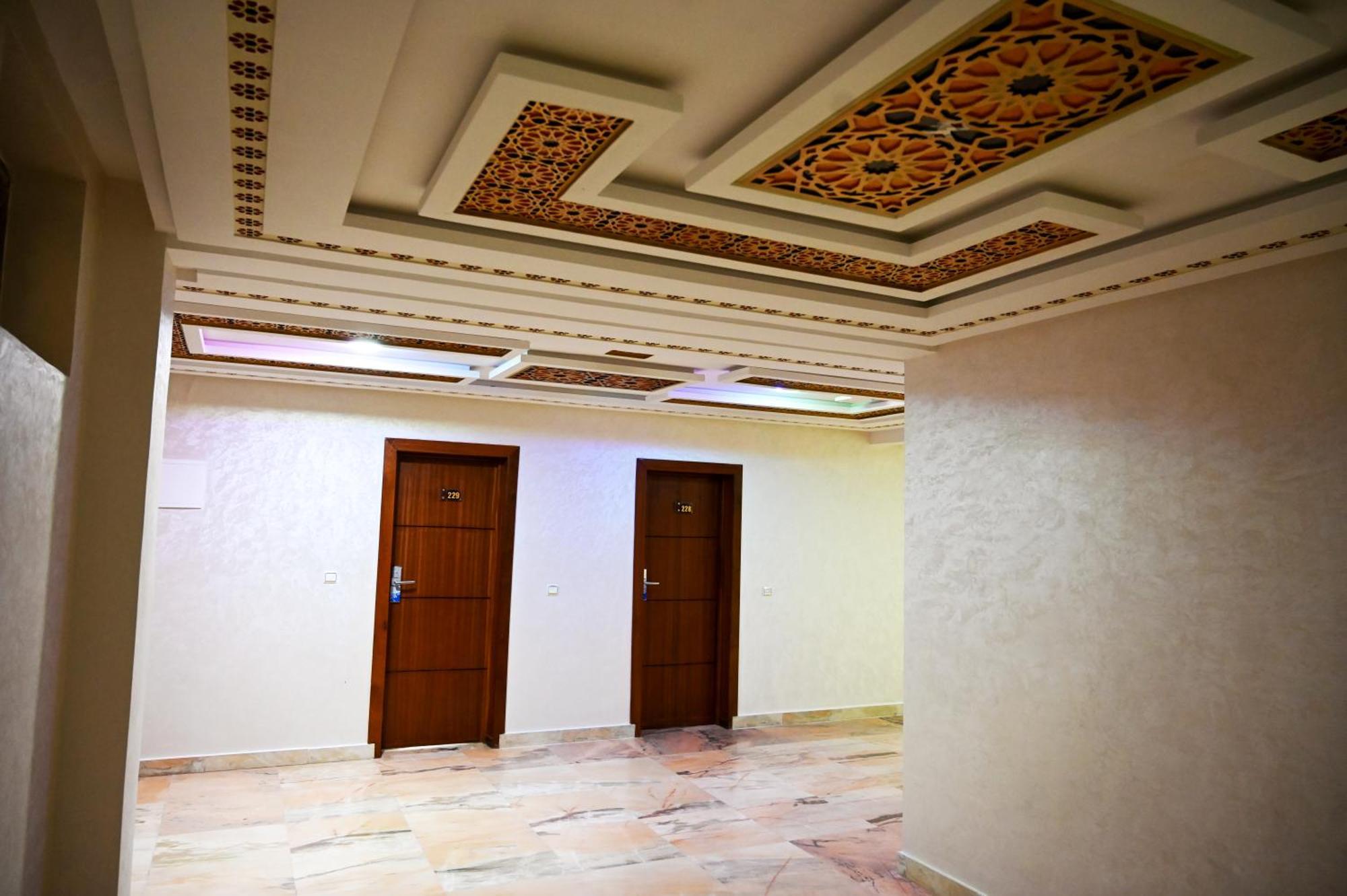 Hotel Jawharat Ел Джадида Екстериор снимка